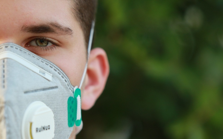 A Behavioral Economics Perspective: Why People are Perfectly Rational for Going to Work Amidst COVID-19